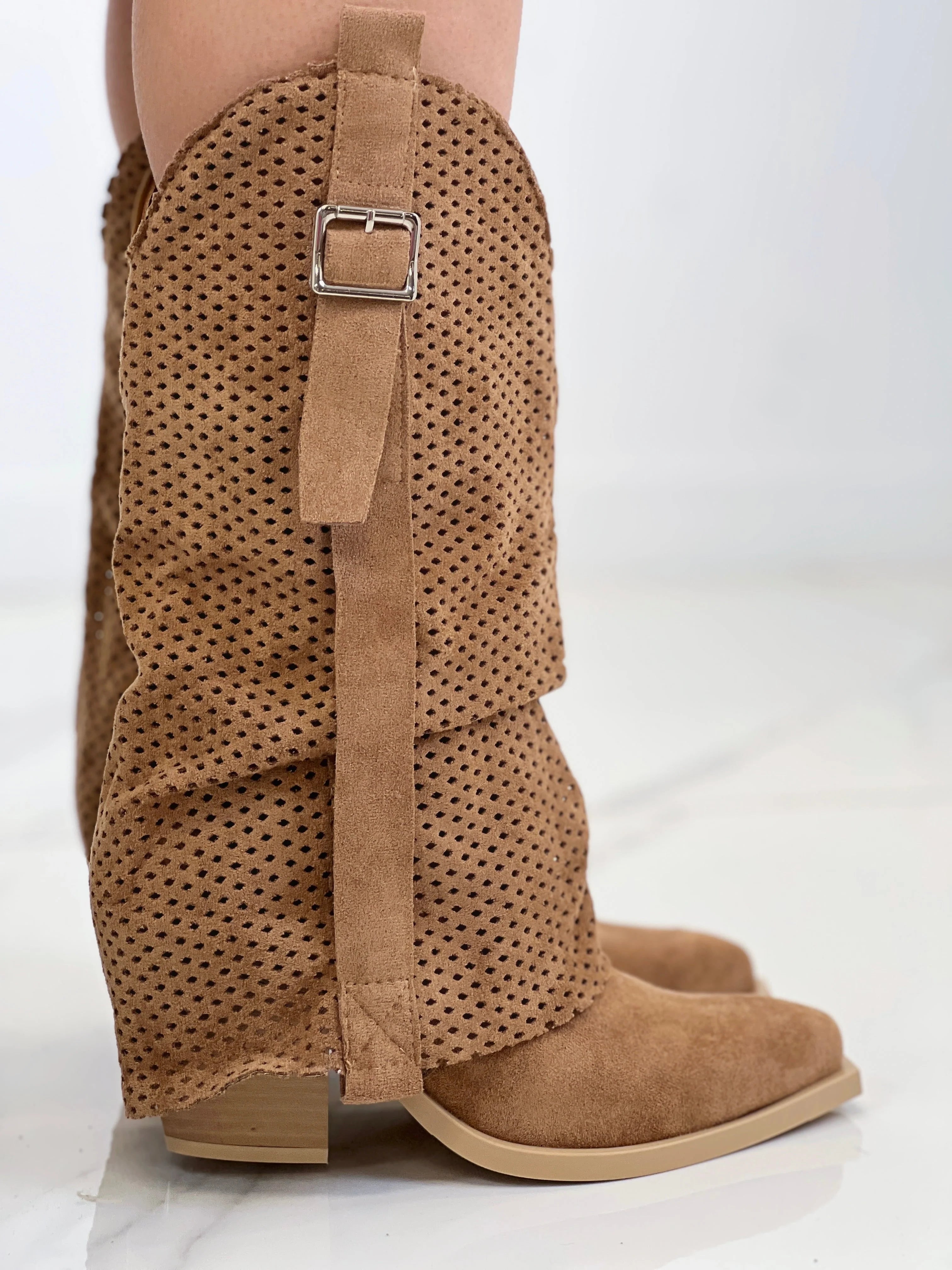 OHANA BUCKLE GAITER BOOT (CAMEL)