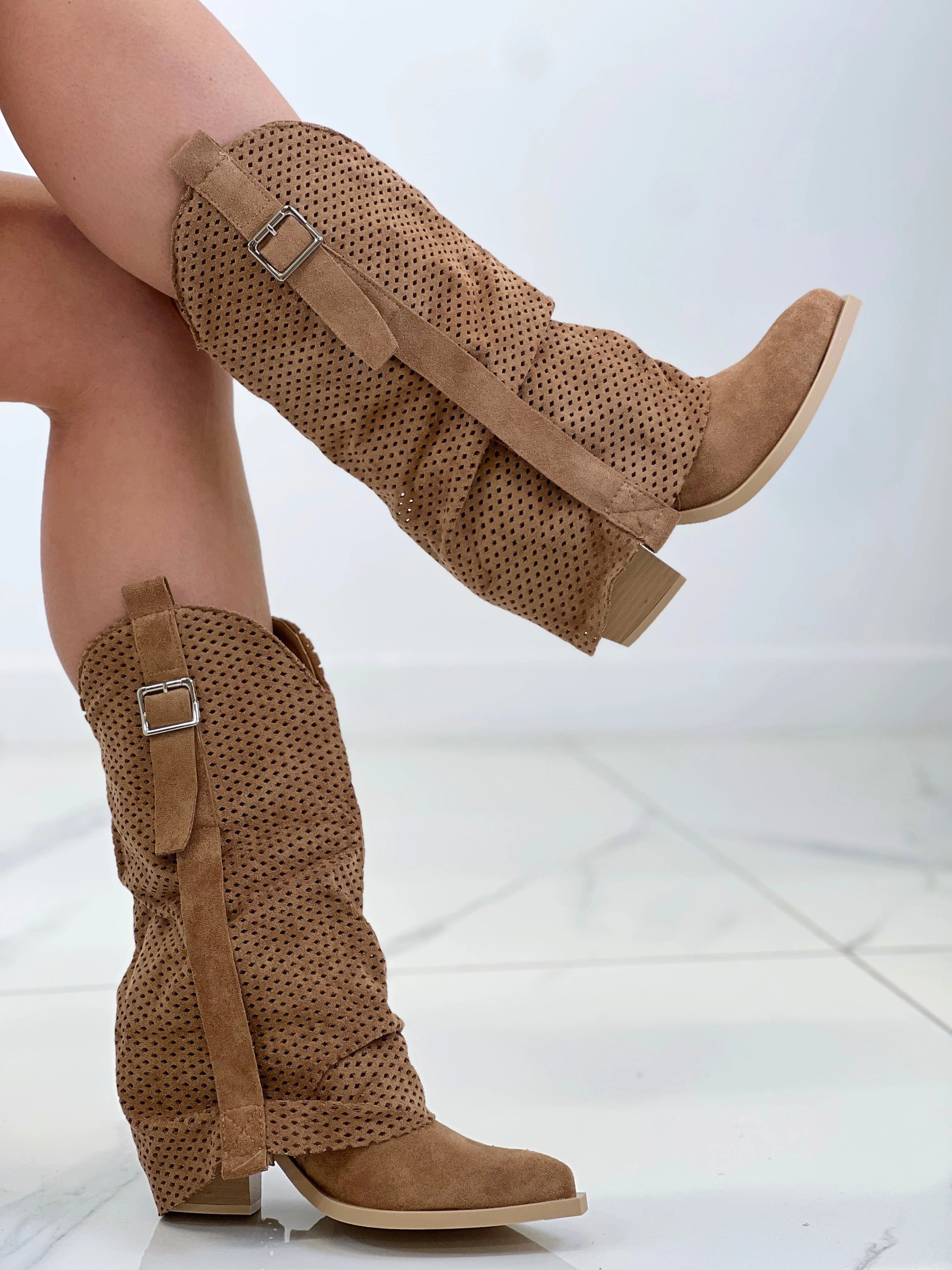 OHANA BUCKLE GAITER BOOT (CAMEL)