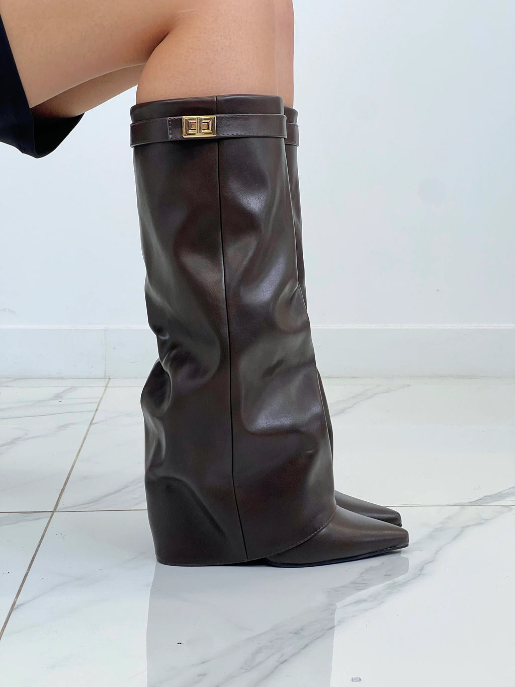 HEELED GAITER BOOTS (BROWN)