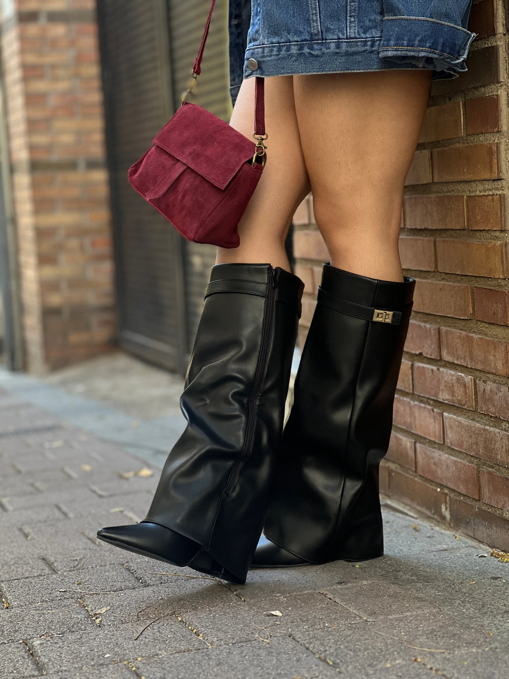 HEELED GAITER BOOTS (BLACK)
