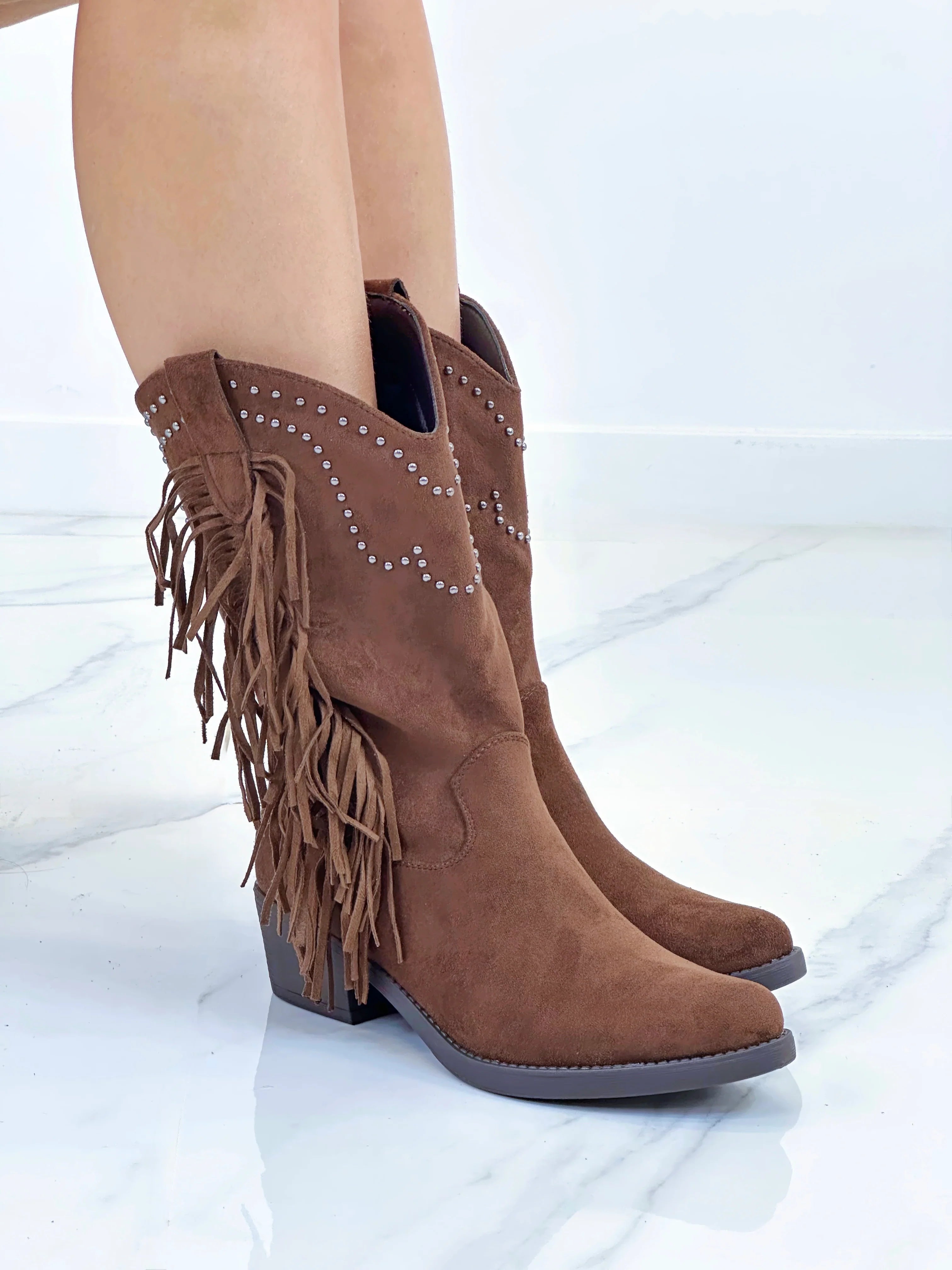 SAVANNA FRINGE BOOT (BROWN)